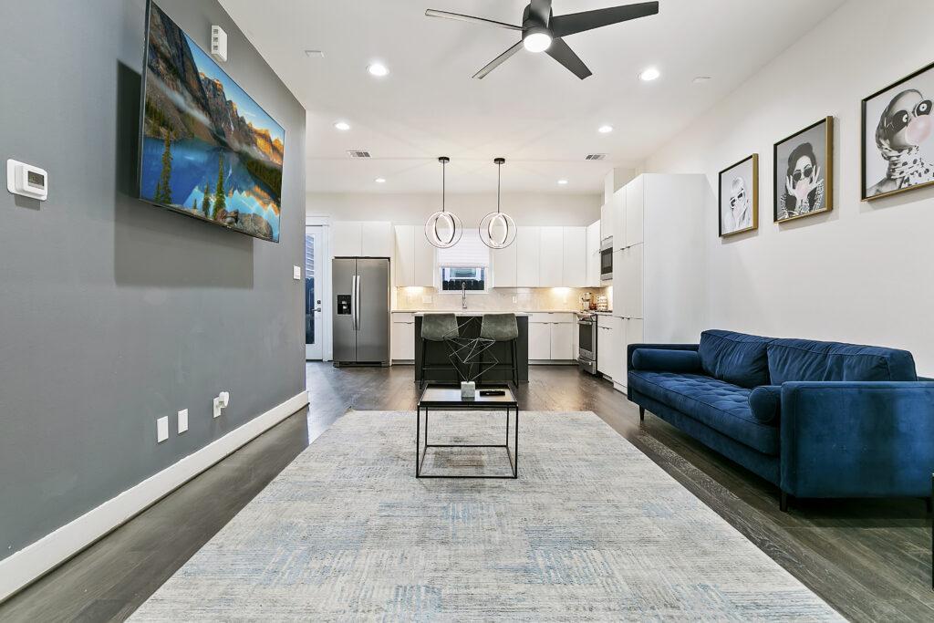 Hollister | Spring Branch | Houston, TX photo 4
