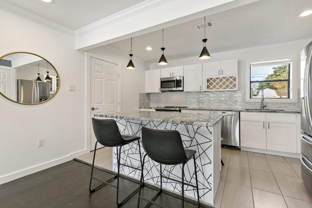 43rd St | Central | Houston, TX photo 13